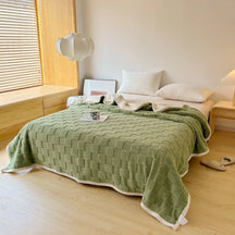 Warm Checkered Sherpa Throw Blanket