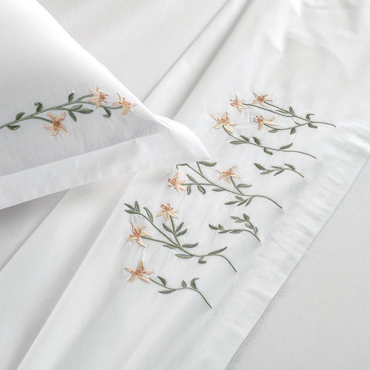 Briana Queen Bed Sheet Set – 200 Thread Count – 100% Cotton – Embroidered