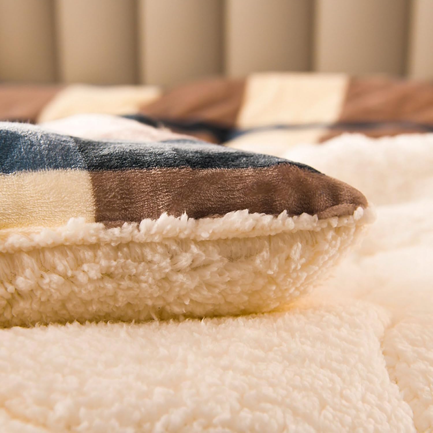 Fluffy Sherpa Blanket with Quilt Core